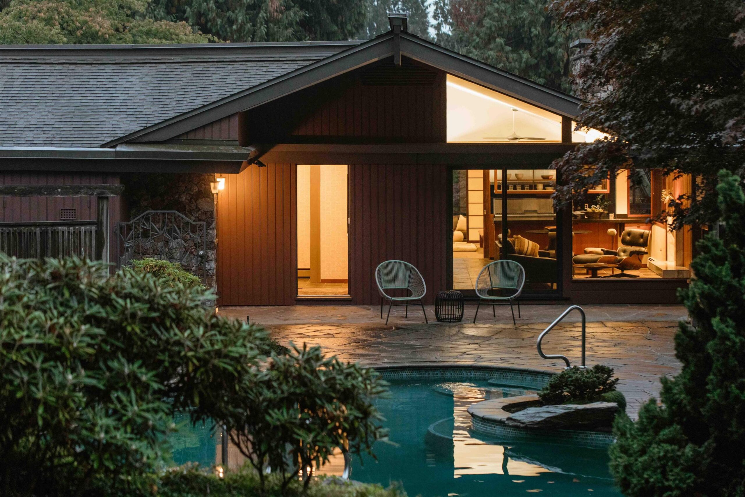 Craig Johnston explaining what impacts home prices